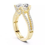Pavé Split Shank Ring - Oval