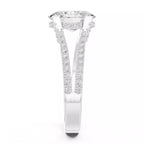 Pavé Split Shank Ring - Oval