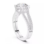 Pavé Split Shank Ring - Round